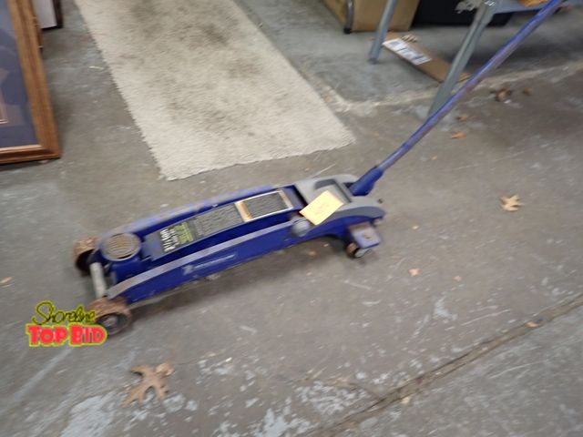 Lot 59-41070 - 2 1/2 ton Speedy Lift SUV Hydraulic Jack