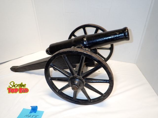 Lot 59-10255 - Vintage Cast Iron Reproduction of a Civil War Field Cannon, Large, 25" x 14"