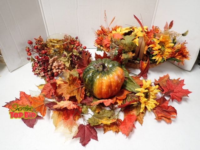 Lot 59-21549 - Fall Decorations