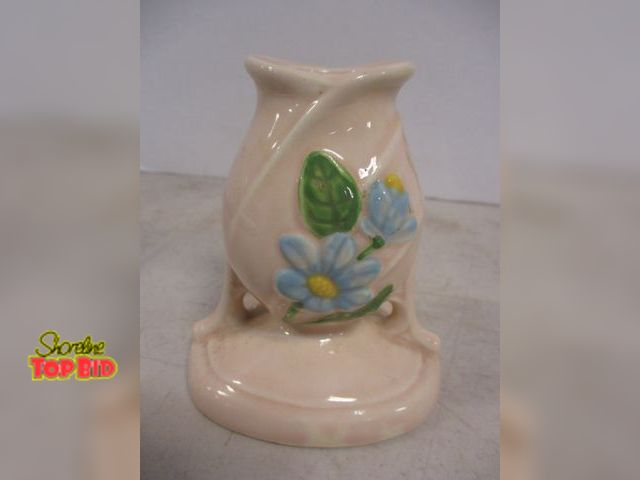 Lot 59-30109 - 1940s Hull Art Blue Magnolia Candle Stick