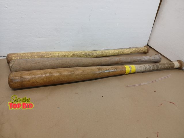 Lot 59-71031 - 3 vintage wood baseball bats