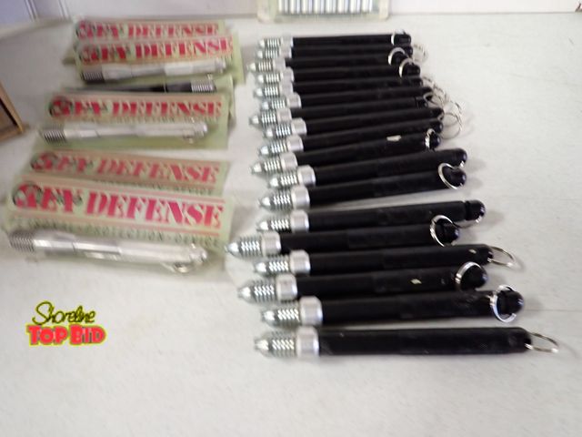 Lot 59-60055 - Vintage Tear Gas Pen or Chemical Irritant Dispenser, 1 Pack of Flares