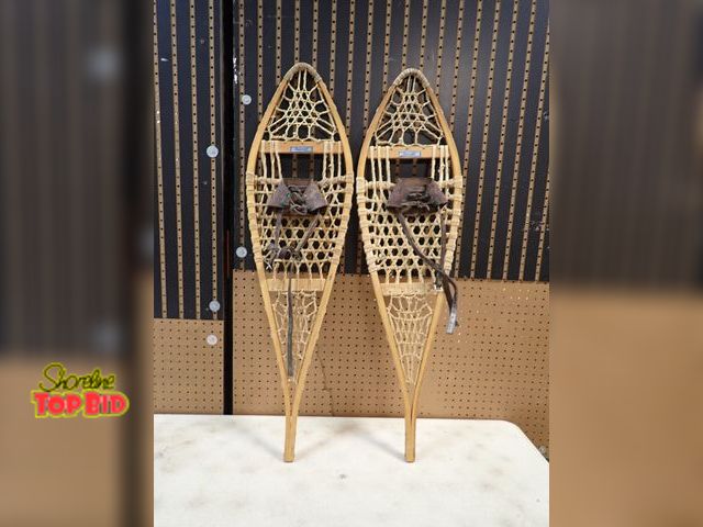 Lot 59-46025 - Vintage Snocraft Wooden Snowshoes Manufactured in Norway, Maine 20th Century