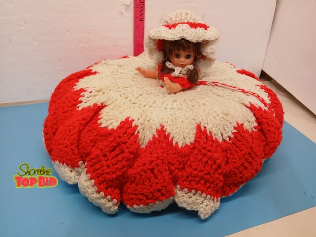 Lot 59-71006 - Vintage Handmade Crochet Bed Pillow w/ Retro Doll Red White Decorative