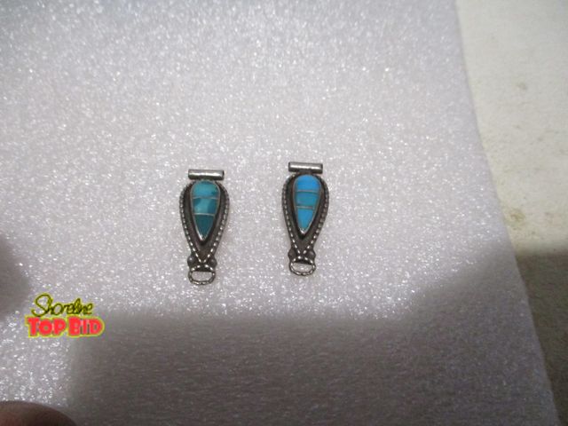 Lot 59-80023 - sterling  Other Zuni sterling Indian earrings or necklace