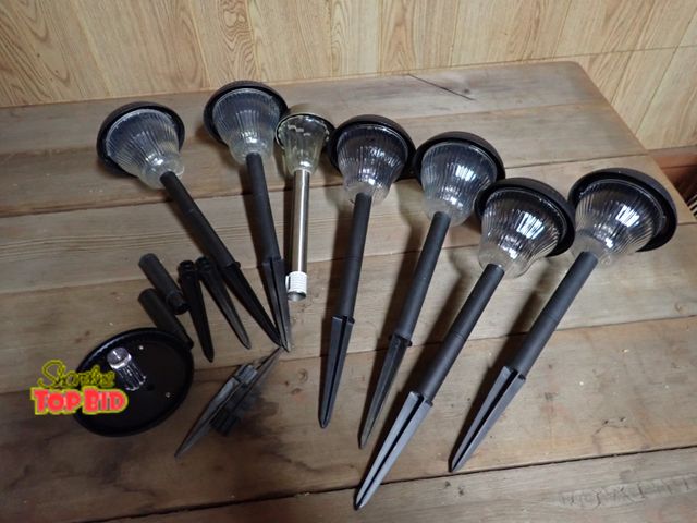 Lot 59-43270 - 7 Solar Lights with Parts