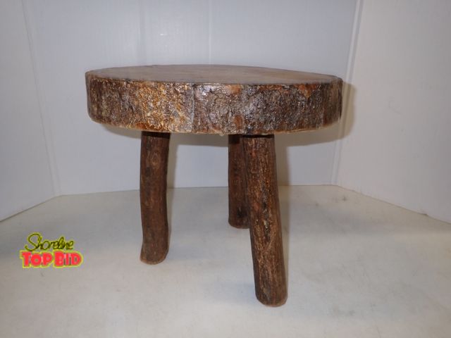 Lot 59-43156 - Western Plant Stand, Hard Wood