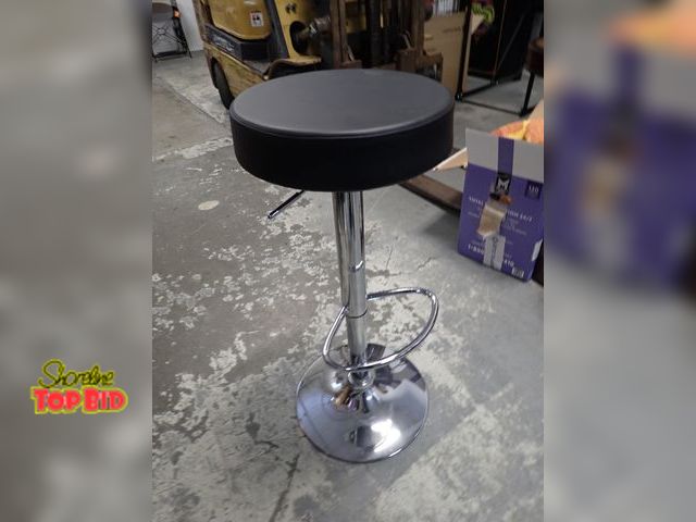 Lot 59-41514 - Retro Chrome padded stool like new