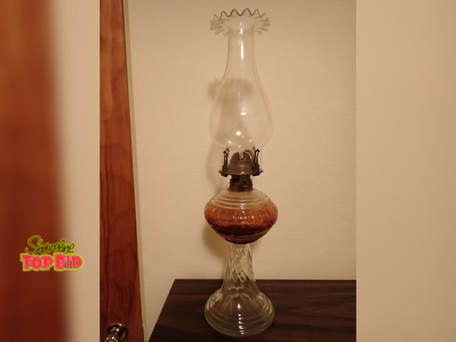 Lot 59-43216 - Greek Key Oil Lamp