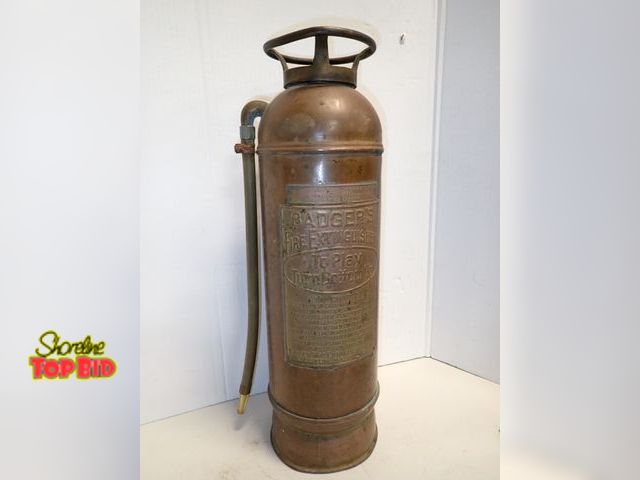 Lot 59-14252 - 1920s Badgers Copper/Brass Fire Extinguisher
