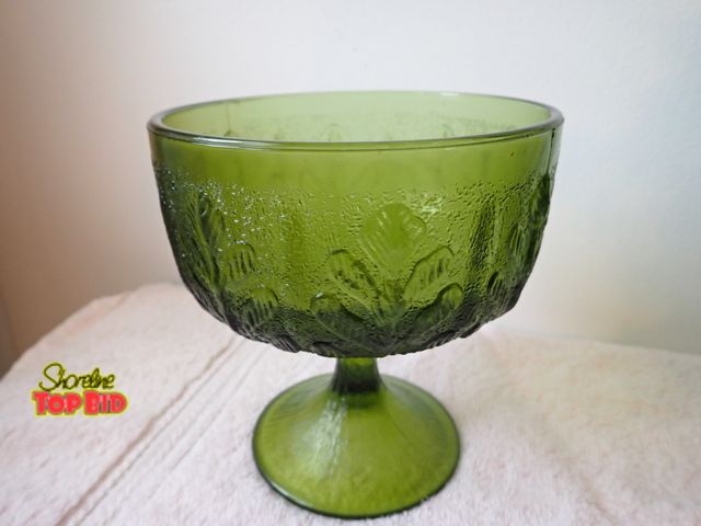 Lot 59-43434 - Vintage 1978 FTD Green Glass Oak Leaf Pedestal Bowl Vase Dish