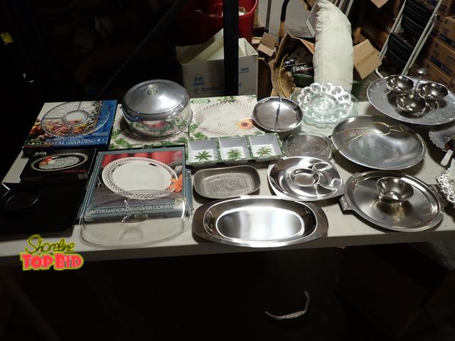 Lot 59-21422 - Large Serving Lot, Vintage &amp; More