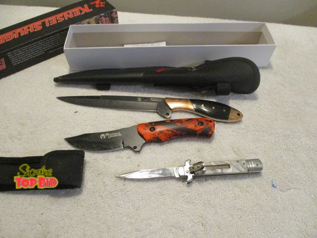 Lot 59-92039 - 3 knives  1 like a switchblade, 1 Whitetails, and 1 kensei shugenja