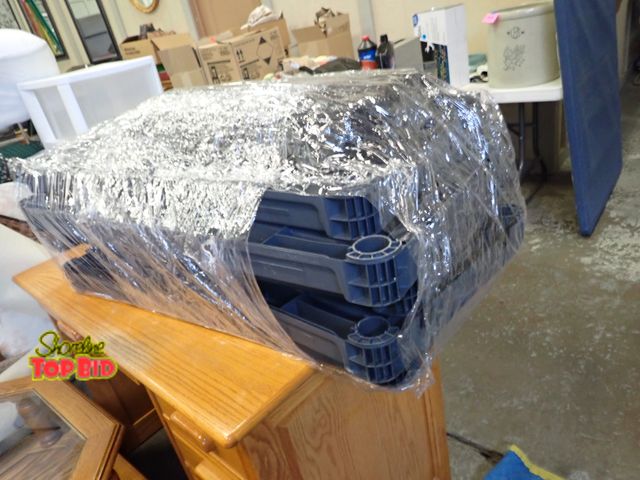 Lot 59-41112 - 5-Tier Plastic Shelving Unit - you assemble