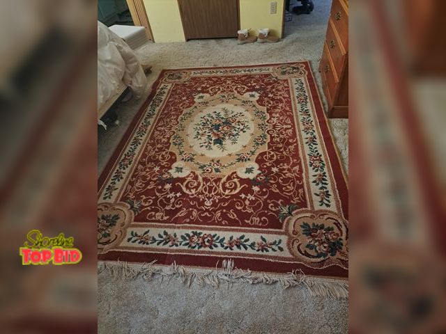 Lot 59-76000 - Area rug..63"x 87"..burgundy n light tan