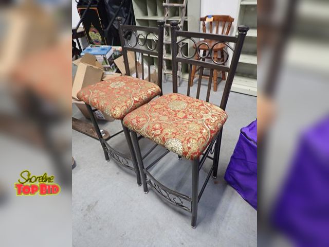 Lot 59-41499 - 2 Italian bar stools