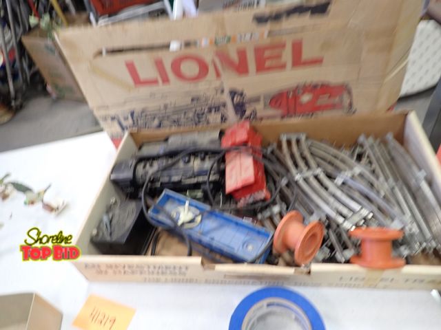 Lot 59-41219 - Lionel Train Set
