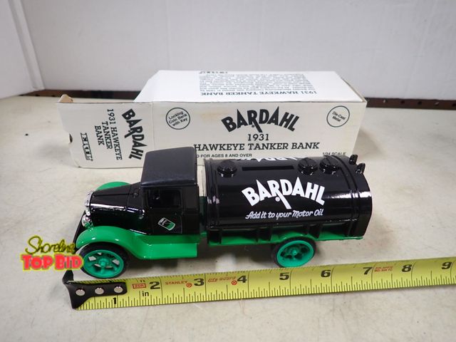 Lot 59-41424 - 1931 Hawkeye Tanker Bank, Cast, Mint