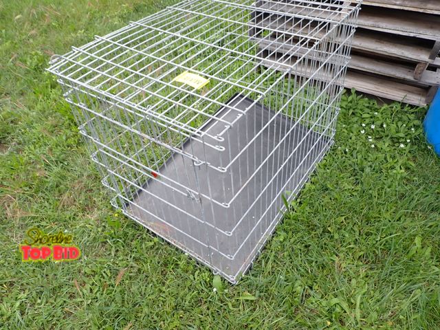 Lot 59-21278 - Large Pet Crate