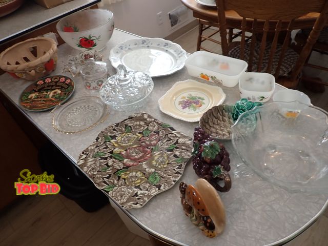 Lot 59-43562 - Vintage Misc. Dish Lot - Serving Dishes &amp; More