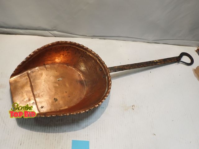 Lot 59-10368 - Antique Copper Coal Scoop Hand-Hammered with Crimped Edge 26" x 9 1/2"