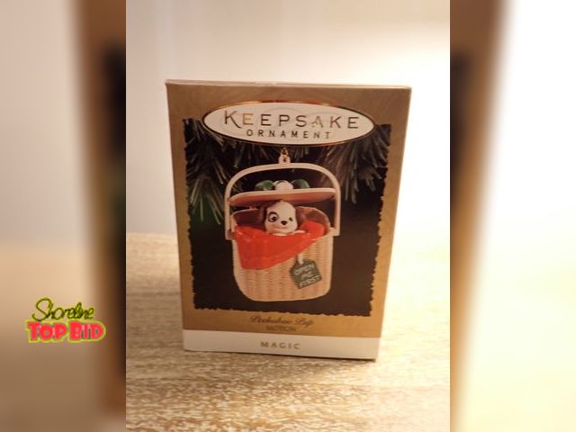 Lot 59-41717 - Hallmark keepsake Peekaboo pup ornament