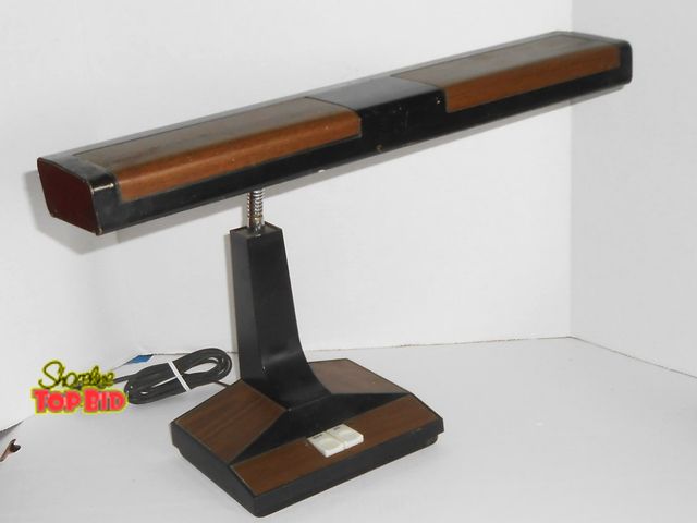 Lot 59-74299 - Vintage MCM Mid Century Modern Underwriters Laboratories fluorescent gooseneck faux woodgrain desk l...
