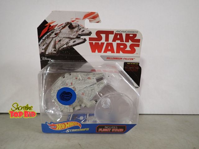 Lot 59-58018 - New Hot Wheel Star War Millenium Falcon Diecast Starship with an included Flight Stand The Last Jedi...