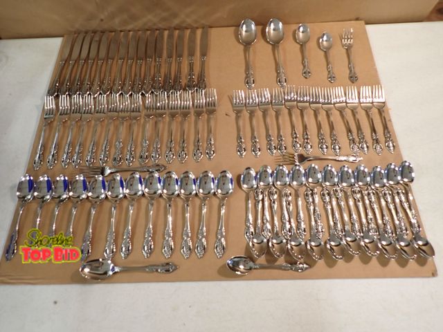 Lot 59-21497 - 83-pc Oneida Michelangelo Stainless Steel Flatware Set, Ornate Baroque Floral Handle Design