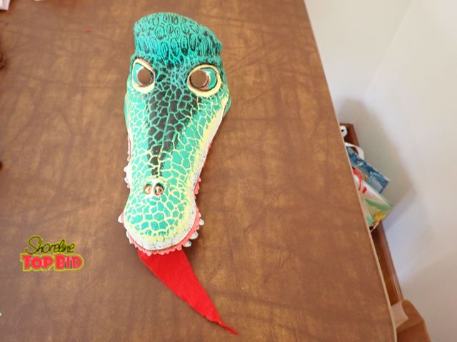 Lot 59-39794 - Vintage 1969 Plastic Alligator Mask - Very Rare Mask