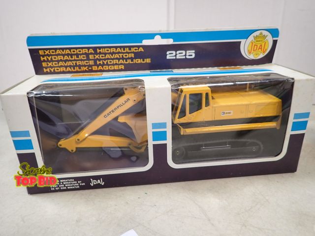 Lot 59-41750 - Joal die cast Caterpillar Hydraulic excavator