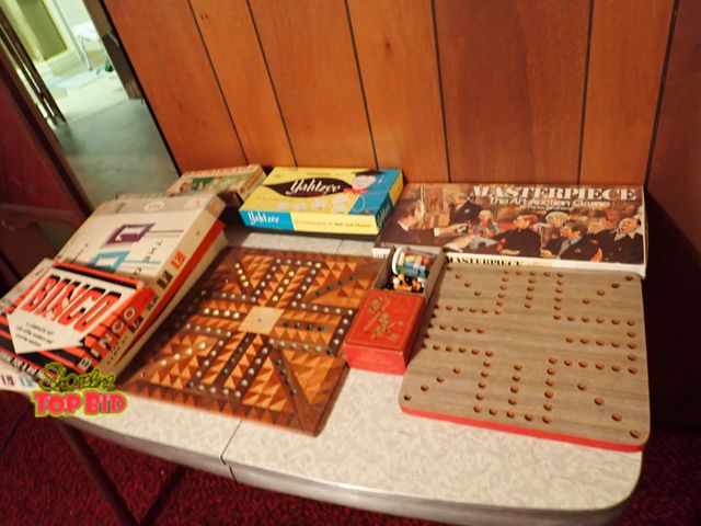 Lot 59-43338 - Vintage Board Games