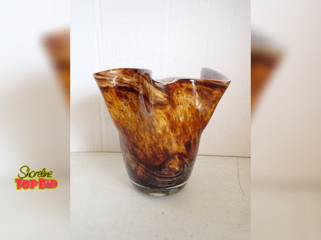 Lot 59-20027 - Beautiful Brown, Cream, Tan Swirl Vase - Scalloped Edging at Top. Measures 7" high x 3" wide at base