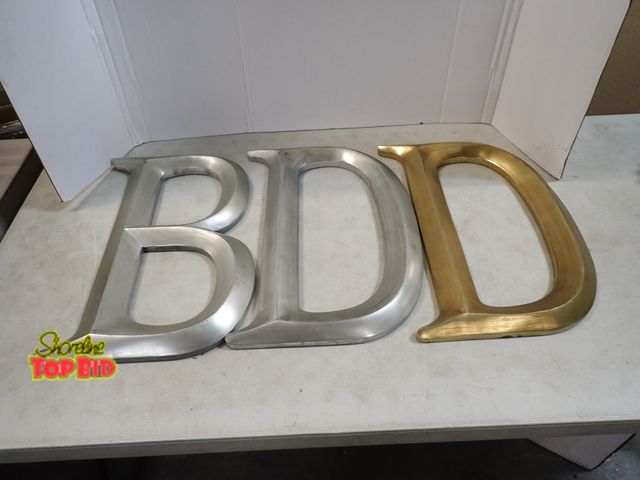 Lot 59-41561 - Letter Wall Decor B, D, D