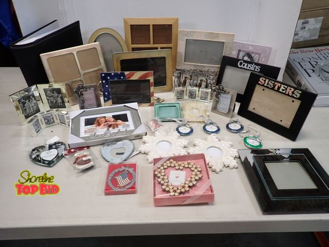 Lot 59-41323 - Picture Frames - Various Sizes &amp; Design