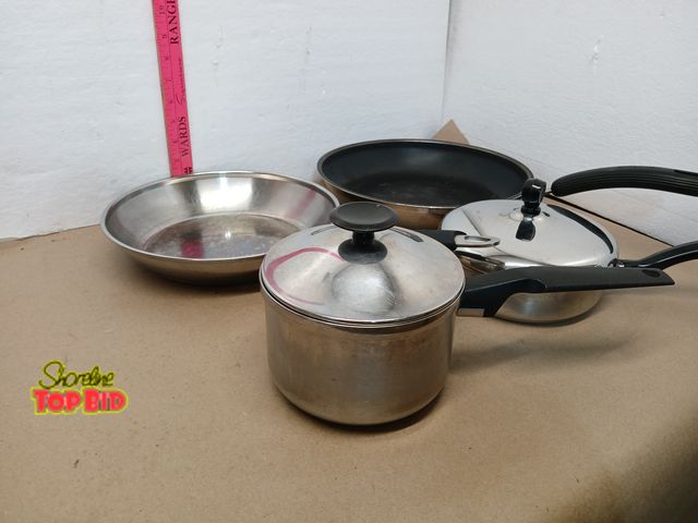 Lot 59-71051 - Kitchen pan lot  west bend farberware and more
