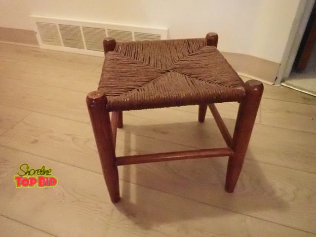 Lot 59-43484 - Woven Rush Footstool