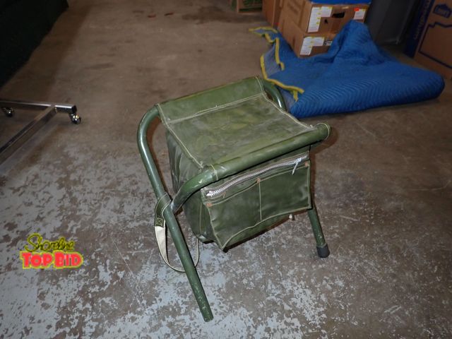 Lot 59-41107 - Hunter's Cool Stool