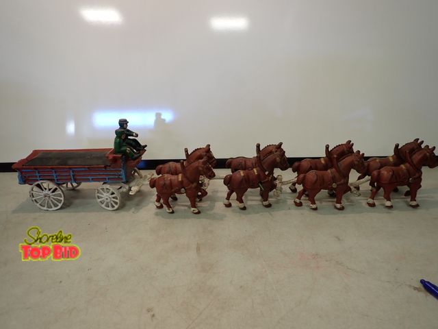 Lot 59-13020 - Vintage Cast Iron Eight Horse Team Clydesdale Horse-Drawn Beer Wagon 31" long
