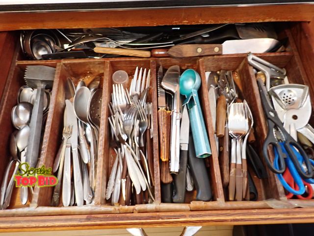 Lot 59-43569 - Large Utensil Lot