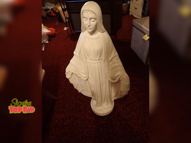 Lot 59-43013 - Vintage Mary Plastic Yard Art Statue 35" tall, has Couple Cracks