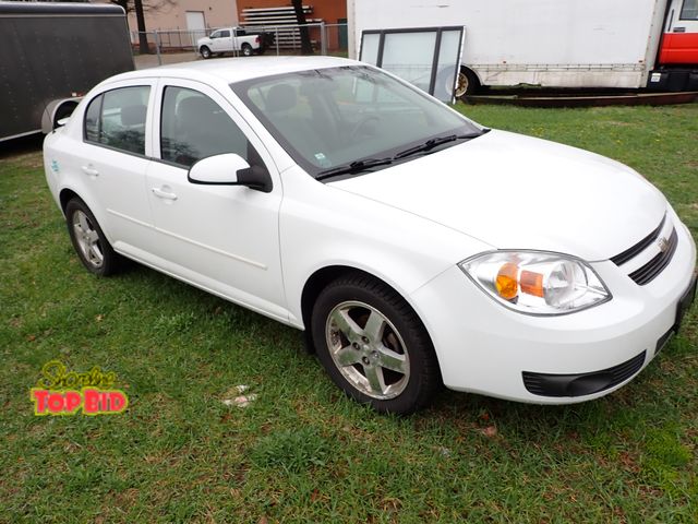 Lot 59-33237 - 2005 Chevrolet Cobalt Sedan