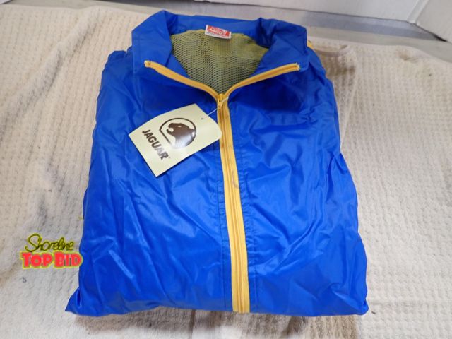 Lot 59-45161 - New Old Stock Vintage from 1980s - 1990s 100% Nylon Jaguar Brand Windbreaker Tracksuit Size Large