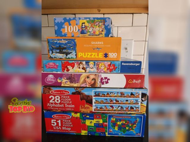 Lot 59-97003 - Lot of 7 Puzzles - 2 Melissa &amp; Doug educational puzzles. 28-100 pieces.