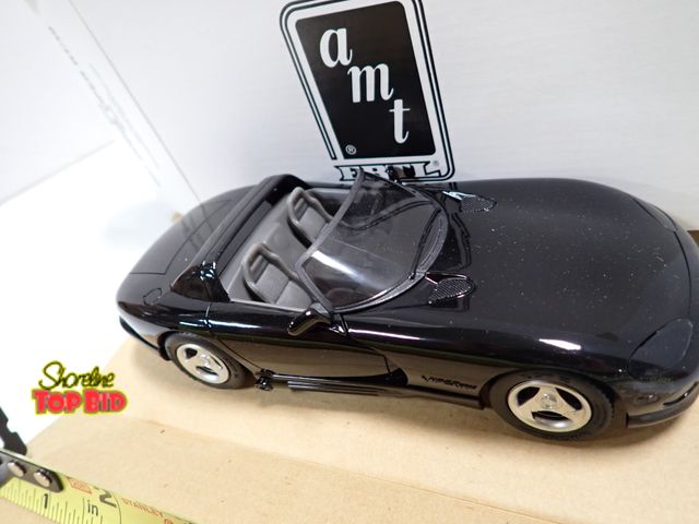 Lot 59-96005 - AMT Ertl 1993 Dodge Viper RT/10 in Original Box, Mint