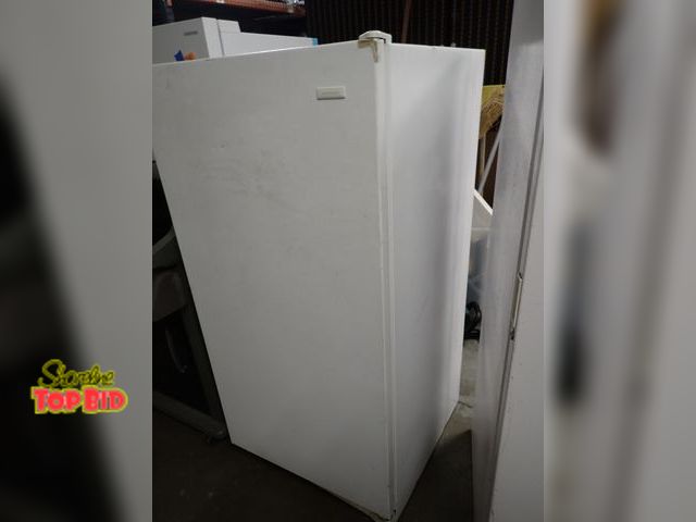 Lot 59-41081 - Kenmore Frostless Upright Freezer , Working