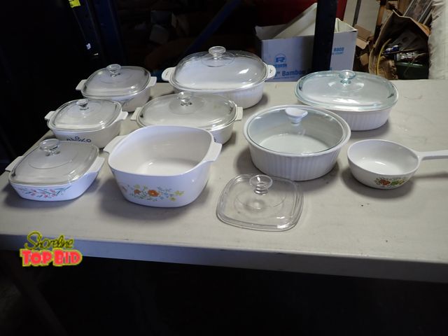 Lot 59-21434 - Collection of Vintage Corning Ware Baking and Casserole Dishes