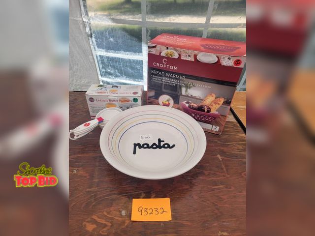 Lot 59-93232 - Pasta and Bread Dinner Lot! Includes bread warmer, ceramic butter warmers set, large pasta bowl, and...