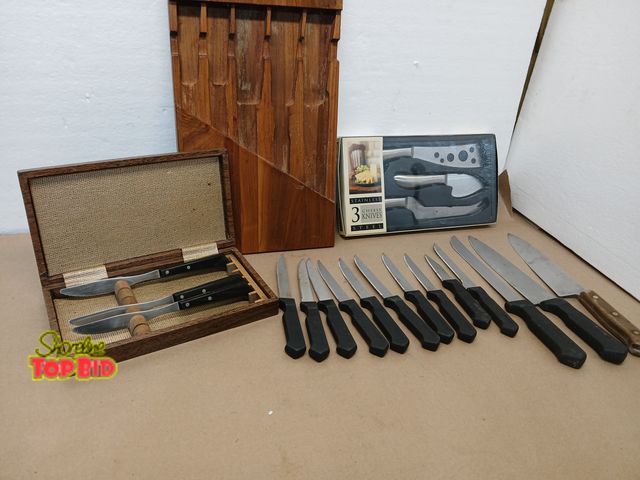 Lot 59-71060 - Kitchen Knife lot farberware and others