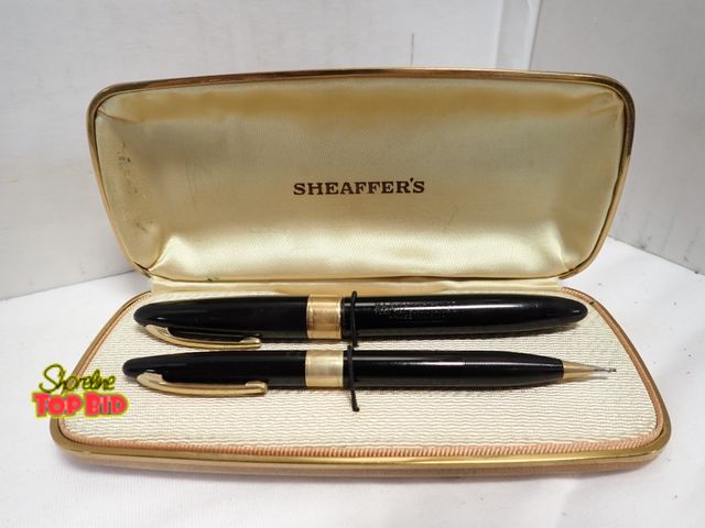 Lot 59-10404 - Vintage Shaeffer's Pen &amp; Pencil Set in Case 14K NIB White Dot Pen, Excellent Condition